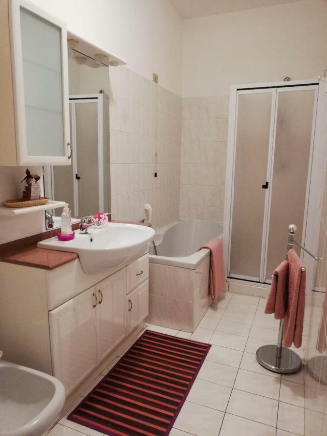 Апартаменты Ginger'S House Malpensa Кардано-аль-Кампо Экстерьер фото